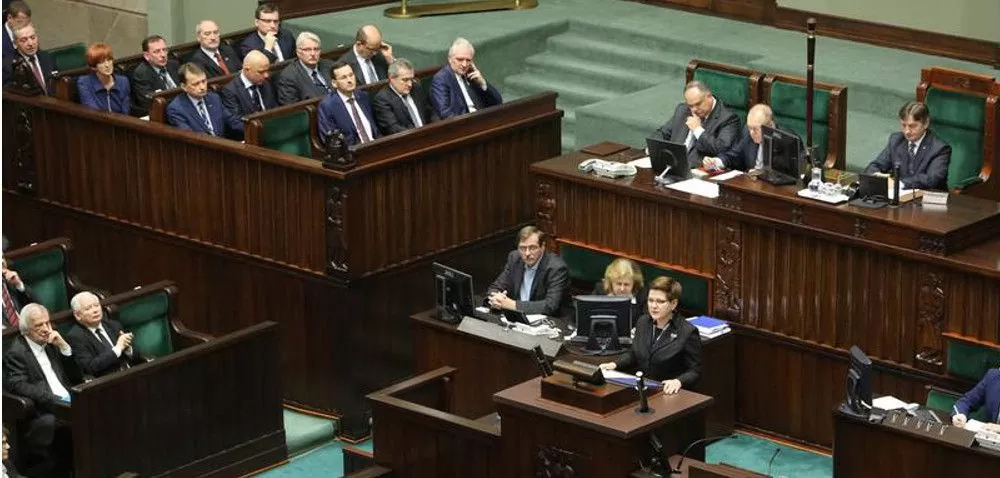 Superagencja a expose Beaty Szydło