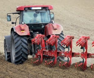 Orka zimowa – Czy wiesz jaki pług wybrać?