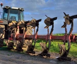 Pług odpowiednio dopasowany do gospodarstwa i&nbsp;ciągnika?