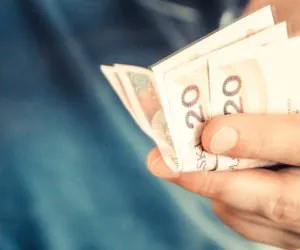 Nieoprocentowany kredyt w&nbsp;7&nbsp;bankach: mamy wzór wniosku!