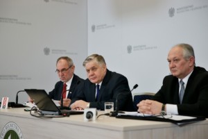 Prokuratorzy sprawdzą stadniny   