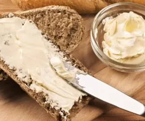 Czy „Masło Roślinne” to margaryna?