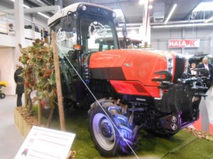 Same Frutteto S 90.3 to ciągnik roku 21016 w kategorii maszyn specjalistycznych