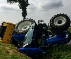 Jazda testowa ciągnikiem za 400 tys. zakończona dachowaniem