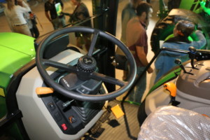 John Deere prezentuje nową serię 5   