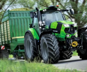Ciągnik rolniczy DEUTZ-FAHR 6215 RCshift