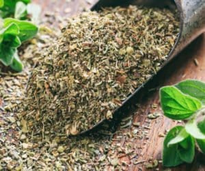 Oregano w&nbsp;żywieniu drobiu: 15 najważniejszych właściwości!