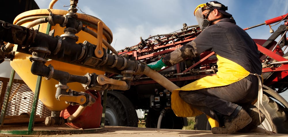 Tank mix – jak sporządzić mieszaninę zbiornikową?