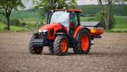 Kubota M5111