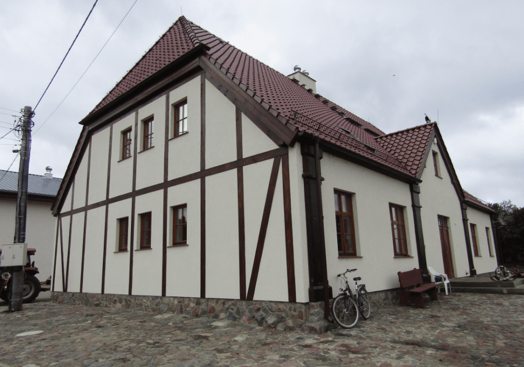Odrestaurowanie starego folwarku zajęło kilka lat