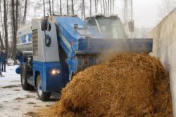 poziome wozy paszowe Blattin, pokaz