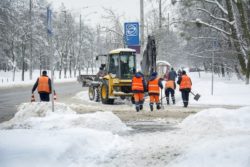 odśnieżanie drogi jest obowiązkiem jej zarządcy
