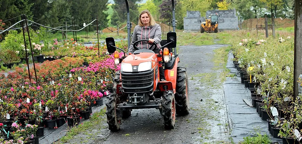 Traktor do szkółek ogrodniczych, czyli wielofunkcyjny scyzoryk