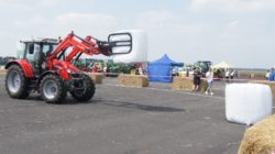 ciągnik Massey Ferguson