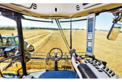 Kombaj New Holland widoczność z kabiny