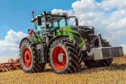 Fendt z tytułem ciągnika rolniczego roku 2020