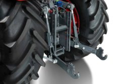 Kubota - nowa seria M7003 wyposażona w TUZ o udźwigu 9400 kg