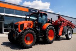 Kubota M7173