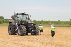 ciagnik-Deutz-fahr