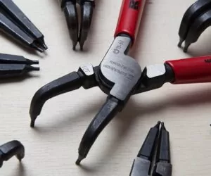 Z pola na warsztat, z&nbsp;warsztatu na pole, czyli narzędzia do serwisu maszyn rolniczych