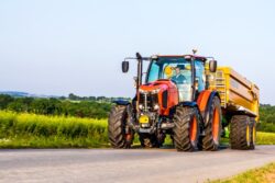 Uniwersalny ciągnik Kubota MGX IV