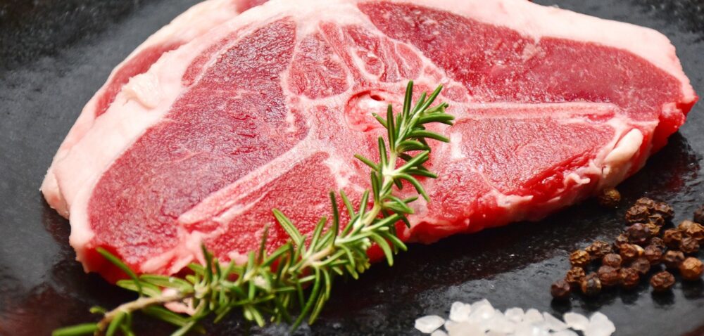 Promocja mięsa przez KE zagrożona! Co na to MRiRW?