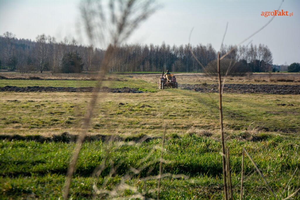 Aktualności rolnicze- Emerytury i dopłaty dla rolników