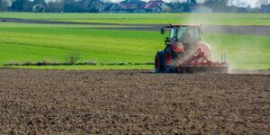 Zielony Ład a&nbsp;rolnictwo. Niemcy dobrze na nim wyjdą, a&nbsp;Polska jak Zabłocki na mydle?