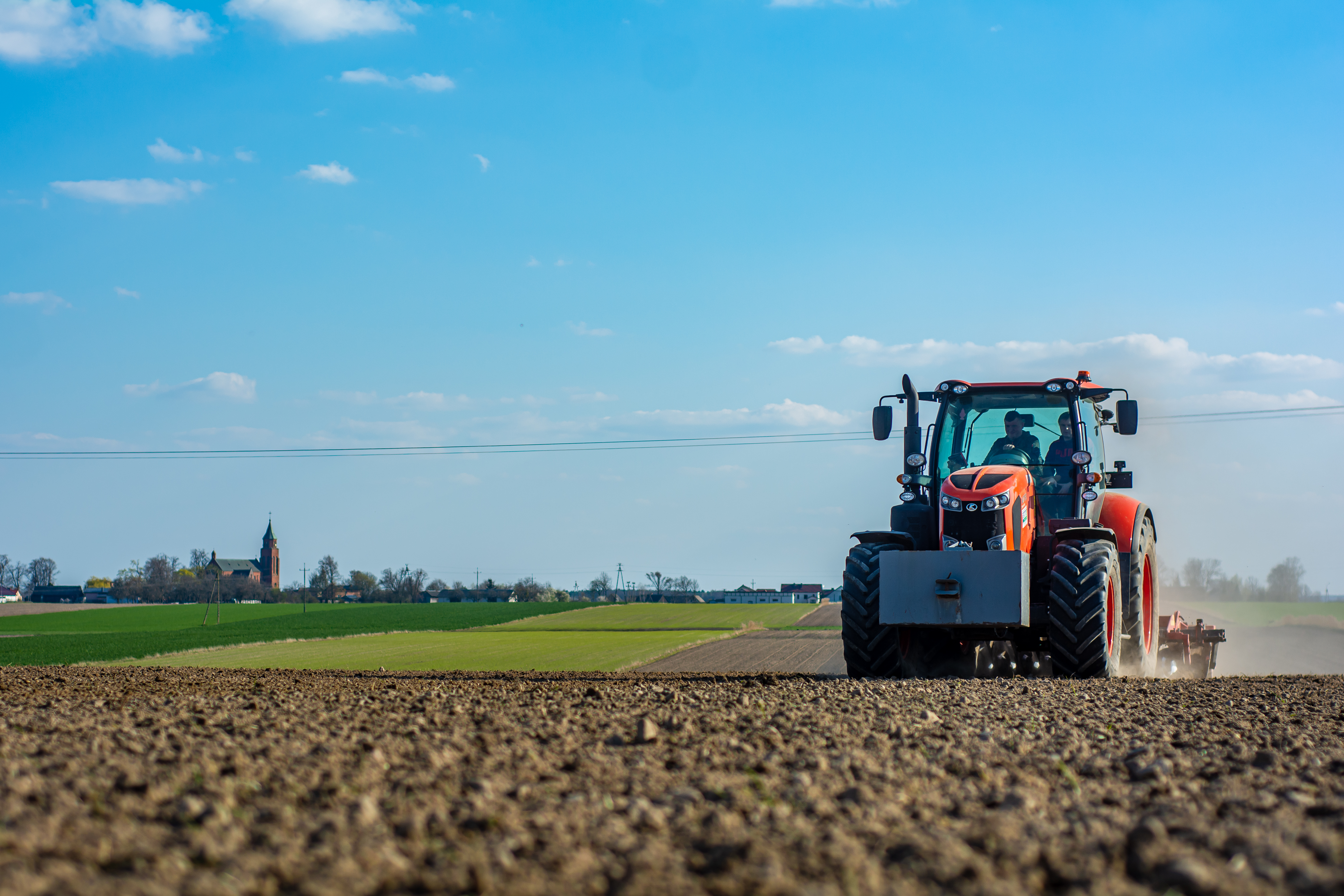 materiały promocyjne z Kubota M7
przygotowania pod siewy kukurydzy
orka i talerzowanie

Gospodarstwo Rolne Paweł Falkiewicz
Gospodarstwo Rolne Karol Jadczak
gm. Skaryszew pow. radomski