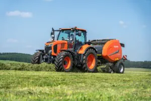 Traktor Kubota M7003