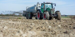 Stosowanie nawozów płynnych bez ograniczeń obniży koszty produkcji?