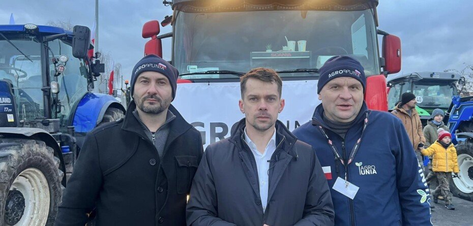 Protest rolników w Chełmie. Kilkaset ciągników zablokowało drogi