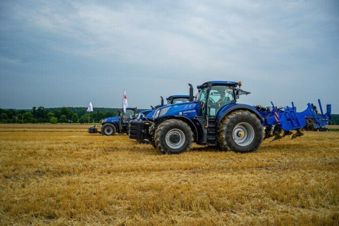 Aktualności rolnicze - Rejestracje ciągników w lutym 2023