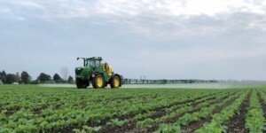 Jak tworzyć mieszaniny zbiornikowe, aby uniknąć fitotoksyczności w&nbsp;uprawach?