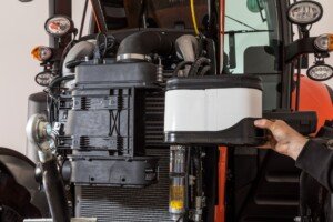 Jak-przygotować-ciągnik-do-żniw