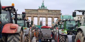 Niemieccy rolnicy protestują w&nbsp;Berlinie. To może być impuls…