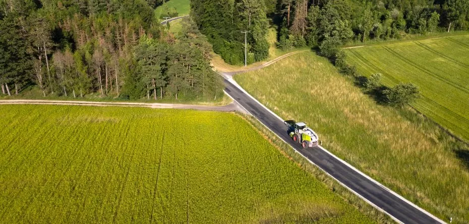Maszyny rolnicze na drodze — przepisy jednolite w całej UE