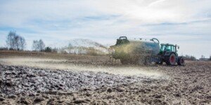 Ochrona wód przed azotanami 2024. Będą dopłaty dla rolników