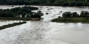 Wnioski o&nbsp;dopłaty – ARiMR opóźni obsługę przez powódź?