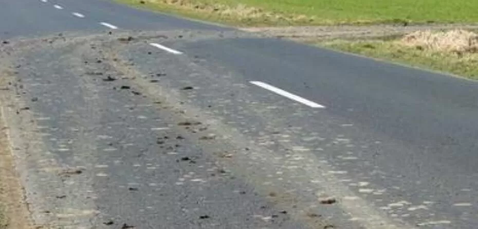 Co grozi rolnikowi za zanieczyszczenie drogi? Przypominamy
