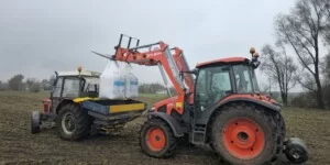 Podatek CBAM uderzy w ceny nawozów od stycznia? Rolników czeka gwałtowny wzrost kosztów