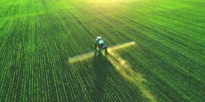 Pomoc dla rolników w&nbsp;2026 – terminy i&nbsp;wsparcie ARiMR