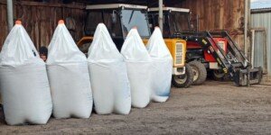 CBAM i&nbsp;cła ograniczyły import nawozów 2026. Po rekordach 2025, gwałtowny spadek