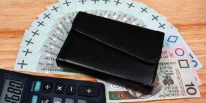 Limity dorabiania 2026: po przekroczeniu 11 957 zł ZUS zawiesi świadczenie