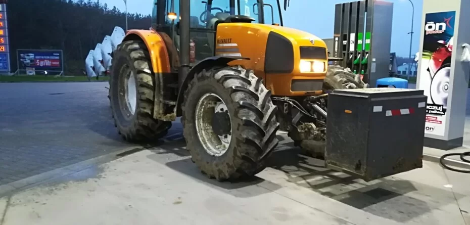 Maksymalna cena paliw. Koniec drożyzny dla rolników i&nbsp;kierowców?