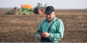 UE chce ograniczyć dopłaty dla rolników emerytów. Ten zapis budzi sprzeciw