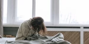 Zasiłek chorobowy rolnika – jeden warunek decyduje