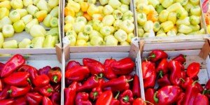 Ceny papryki w&nbsp;Polsce. 4&nbsp;zł w&nbsp;sklepach, nawet 24 zł na giełdach hurtowych