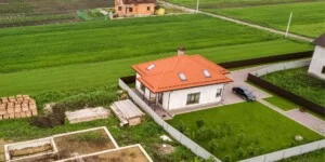 Grunty pod budynkami można odzyskać za darmo – jak to zrobić