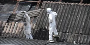 Wymiana dachów z azbestem. Rolnicy mają czas tylko do 1 czerwca